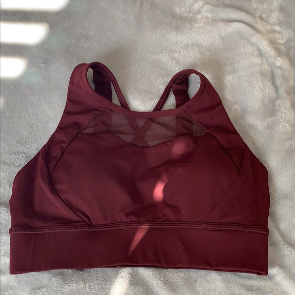 Lululemon Breathe it in Bra size 8 - maroon